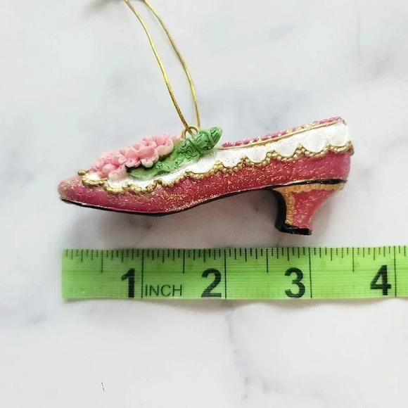 Porcelain Miniature Victorian Glitter Red Pink Christmas Shoes Heels Ornaments - Picture 5 of 7